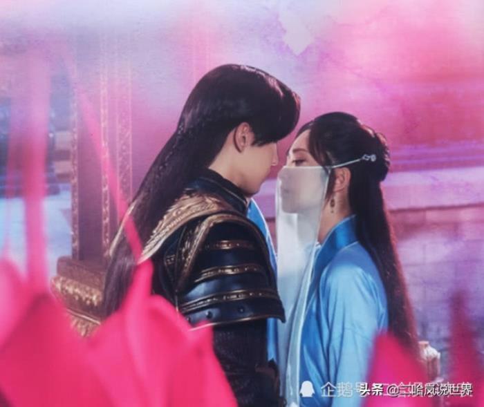 邓伦小时候一家的全家福 一家三口现实中的照片