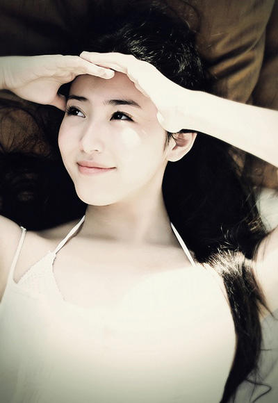 张辛苑走红照片，张辛苑马尔代夫假期写真照片