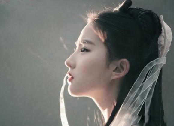 刘亦菲是男的还是女的 被黑的态度一贯是佛系