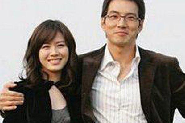 宋一国老婆郑升妍照片 在韩国的背景相当于中国的韩雪