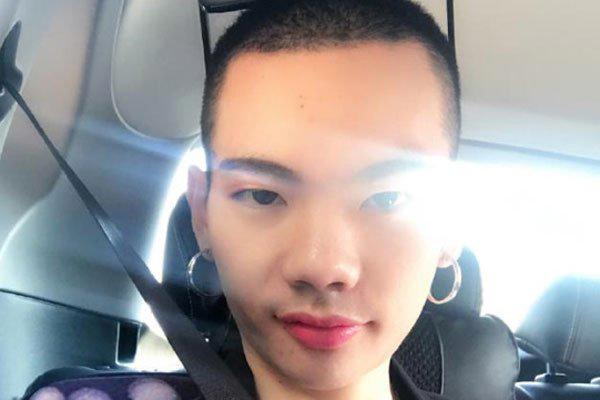 网红西红柿哥去哪里了 奇装异服怎么不见了