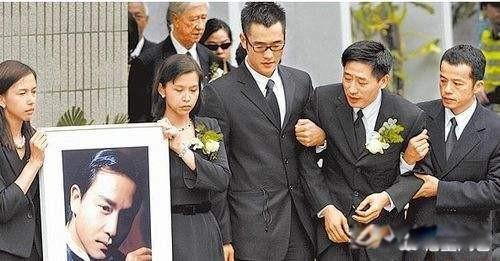 张国荣为什么结束自己的生命 离世有很多猜测