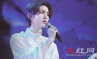 bc221灵超整容了吗 家庭背景很一般