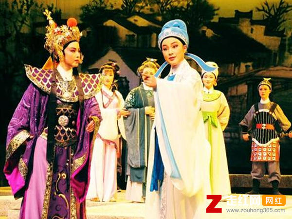 从小爸妈就对我讲黄梅戏它不是很好唱是什么歌，黄梅戏歌曲介绍