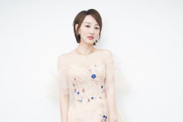 郭晓敏李好怎么认识的 被雪村强吻一直不依不饶