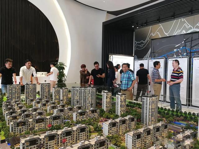 经济逆境中普通人的机会在哪里 实现阶层跃迁的方法