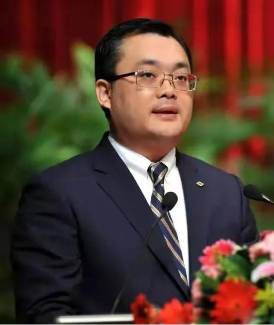 任正非两女一儿为什么不同姓 跟母亲姓也挺好的