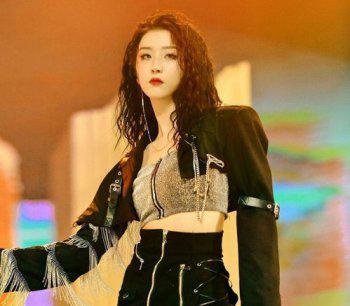 赵小棠超级富二代吗 她家里是不是很有钱家世揭晓