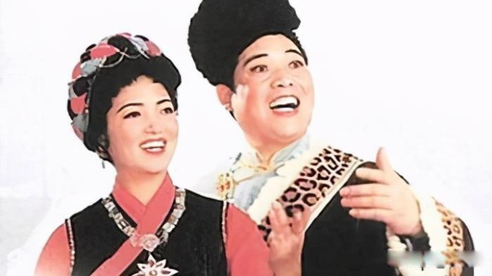 耿莲凤个人简历资料 与张振富二重唱如此美妙