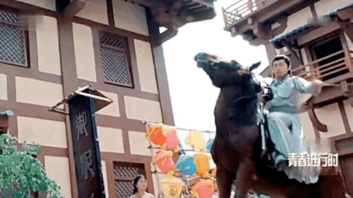窦骁个人资料简介 家境真实情况是富二代吗