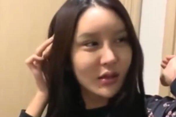 桃花宝宝是变性人吗 她对自己“狠”过了头