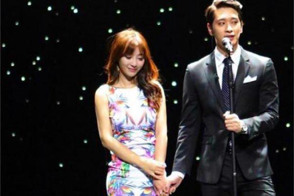 柳岩前男友是谁呀 这么性感不缺男的吧