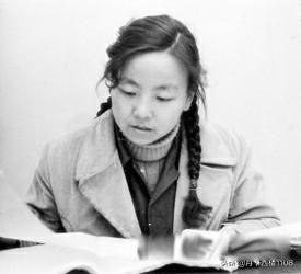 官方对方方日记的态度 方方来自武汉的一个媒体人