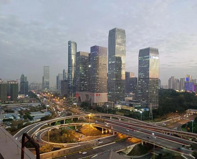 经济逆境中普通人的机会在哪里 能够不滑落就算保级成功