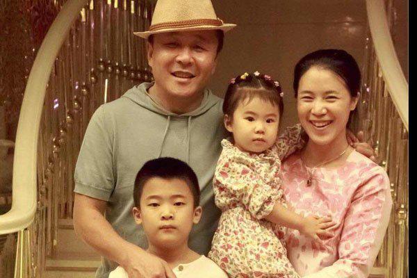 郭斌威海之腾集团实力 刚结婚就送老婆一条街够豪