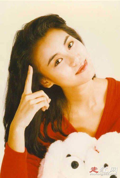 陈雅伦个人资料简介 南洋十大邪术隔着玻璃洗澡