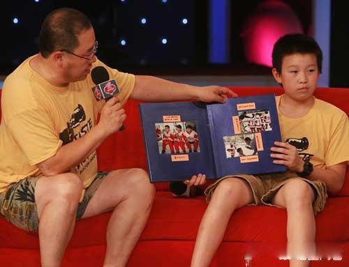 英达终于开口谈巴图 这样的父亲实在令人唏嘘