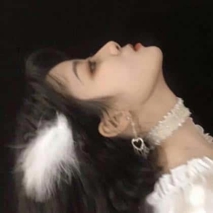 大巴车最后一排被陌生人调戏 在车上被他要了一路