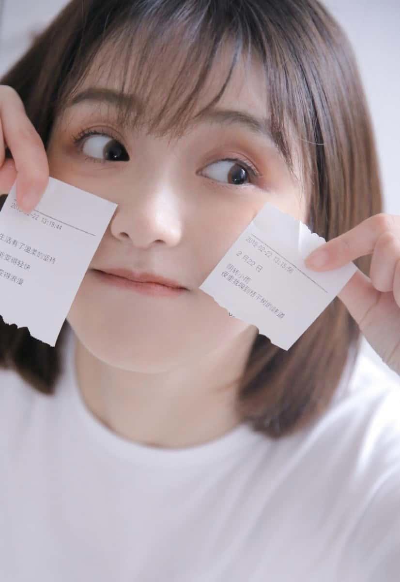 我撩我妈结果成功了 被领养的我成了妈妈的精神寄托