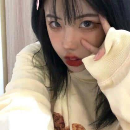 约了一个50几岁的大叔 等不及在车里就要了六次