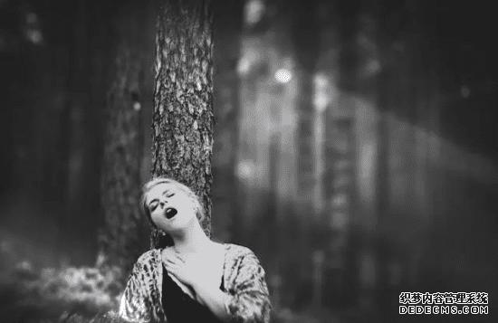 女生高潮到底是什么样子的？