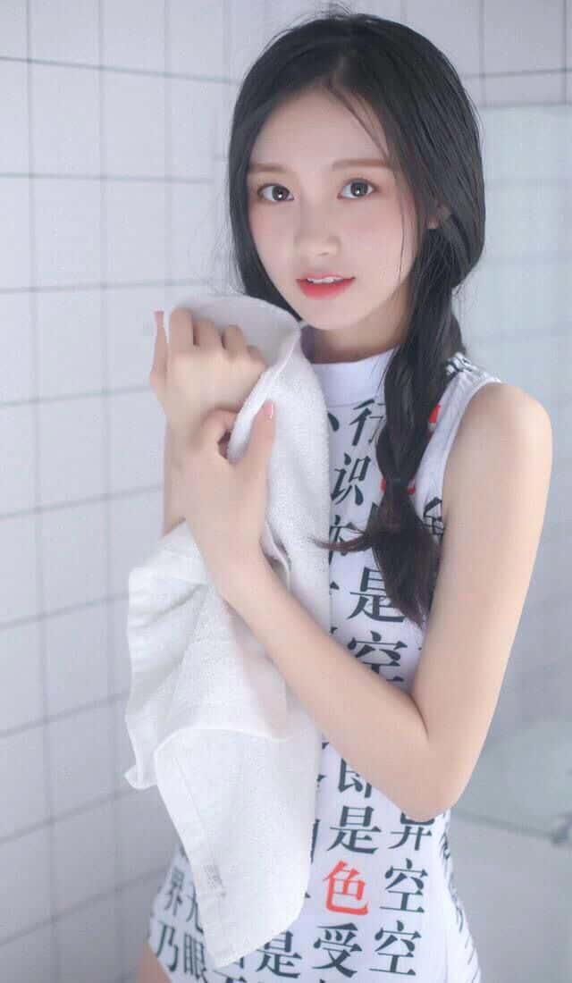 男生接吻时候舌头伸的很深 原来这样接吻才最有感觉