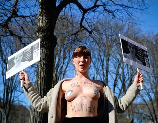 男人可以打赤膊，女人为什么就不能袒胸？