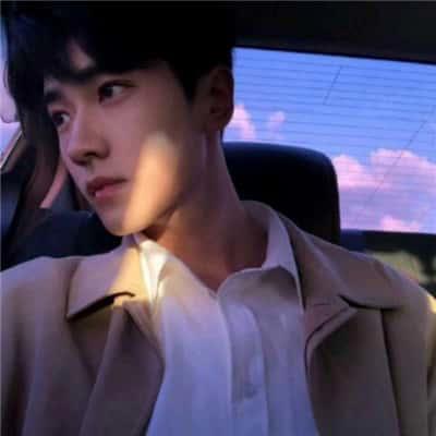 为什么不要吻男生脖子 七个部位让他欲罢不能