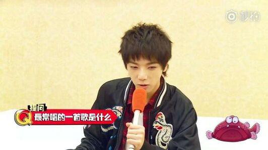 华晨宇是不是富二代 华晨整容前后照片对比