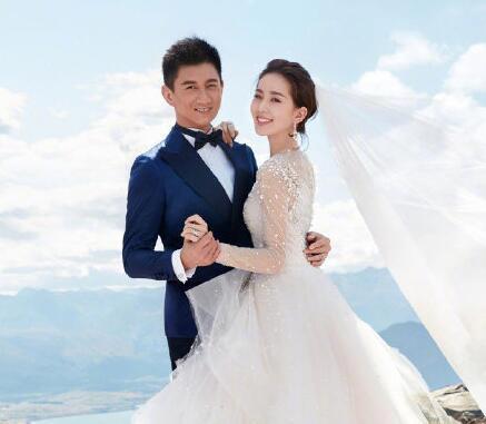 吴奇隆刘诗诗带儿子游迪士尼画面曝光好温馨 吴奇隆刘诗诗恋爱史