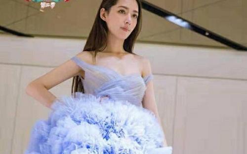 郭碧婷婚纱照曝光网友直呼惊艳 郭碧婷向佐预计今年完婚获祝福