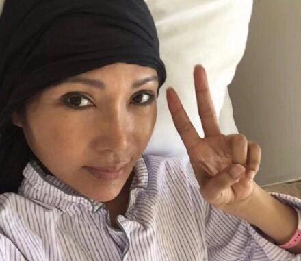 张咪和女儿照片两人近况曝光 歌手张咪和前夫李宝健现状