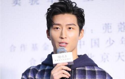 窦骁恋情曝光女朋友是谁 窦骁个人资料简介公开让人八卦不断