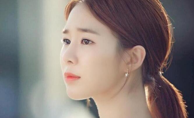 池贤宇近况现任女友是谁 前女友刘仁娜劈腿富二代李光洙吗