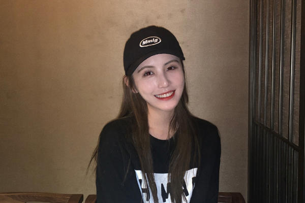甜仇真名叫什么 王思聪新女友个人资料介绍