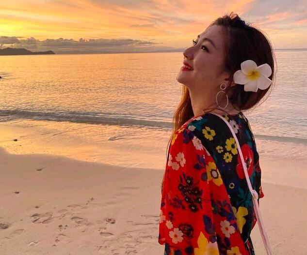 Selina为什么在机场大哭 Selina在机场泪崩事件始末