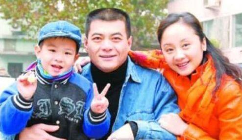 王新军前妻关牧村吗 秦海璐老公王新军的婚史曝光哪年离婚