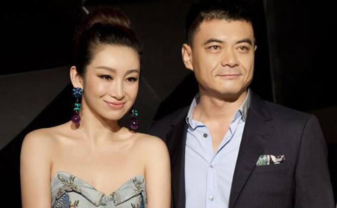 王新军前妻关牧村吗 秦海璐老公王新军的婚史曝光哪年离婚