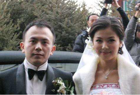 刘涛的前任丈夫是谁？嫁入豪门内幕和老公王珂离婚了吗