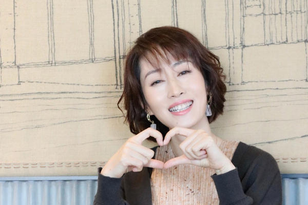 刘敏涛红色高跟鞋是什么节目 表情管理太魔性既做作又自然