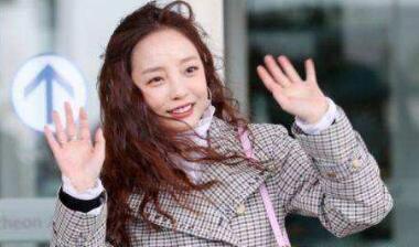 雪莉闺蜜具荷拉疑因网络暴力家中自杀 具荷拉死亡最新消息细节曝光