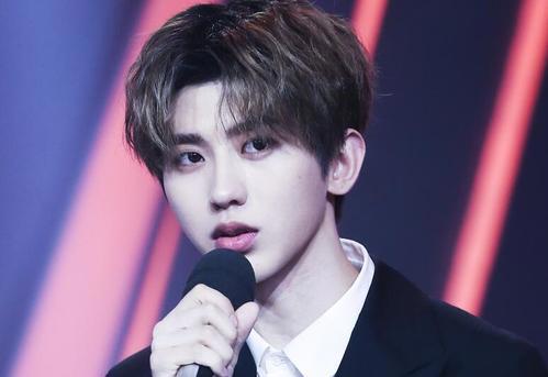 何美延做了什么事情引热议 何美延夜闯蔡徐坤房间是真的吗事件详情