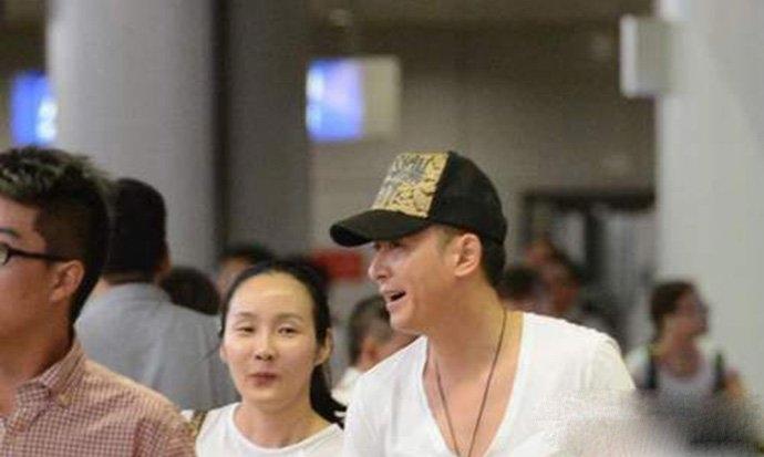 锦衣之下小阁老韩栋结婚照曝光 韩栋个人资料和老婆怎么认识的