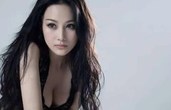 张馨予为什么名声不好 原因与黑历史“坐台”有关