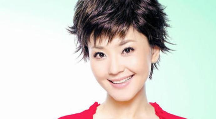 方琼个人资料家庭背景曝光 方琼老公是谁与儿子全家福曝光