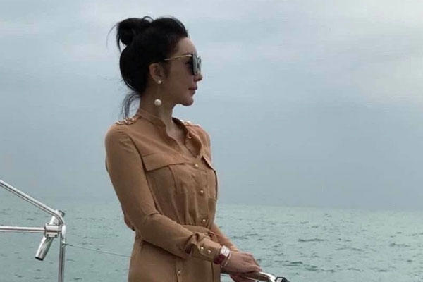 赵小棠家里有钱吗 妈妈手上超大钻戒吸睛家中装修奢华