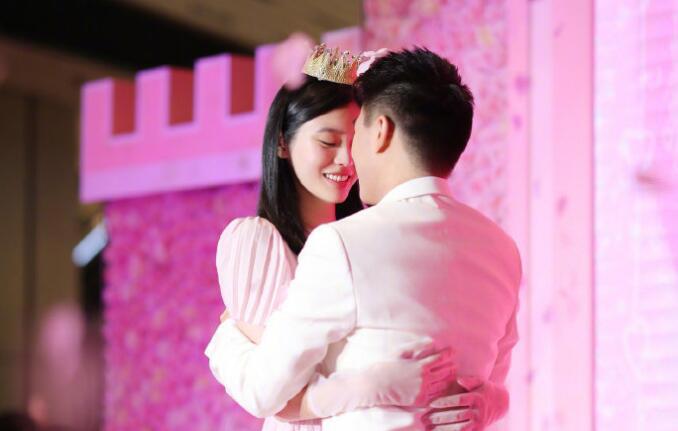 何猷君承认求婚奚梦瑶 奚梦瑶疑似怀孕肚子明显凸起