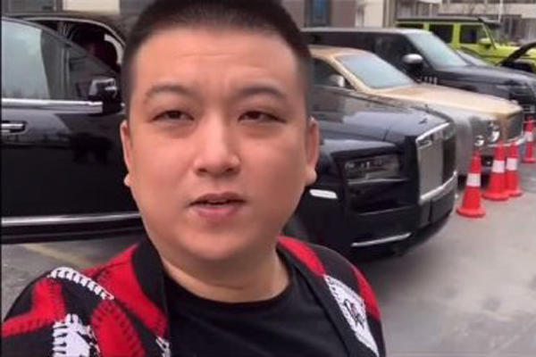 天津李四真实身份是什么 快手PK之王是托还是富二代傻傻分不清