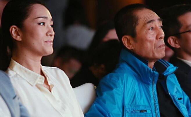 张艺谋为何放弃巩俐娶陈婷 张艺谋老婆前妻肖华为何离婚