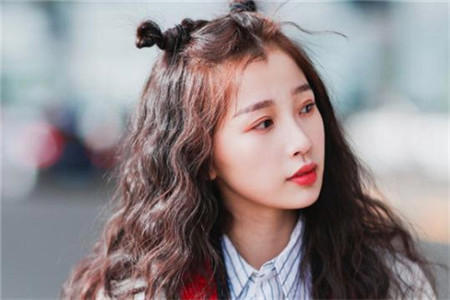 《青春有你2》孔雪儿个人资料 虞书欣孔雪儿综艺cp画面甜蜜